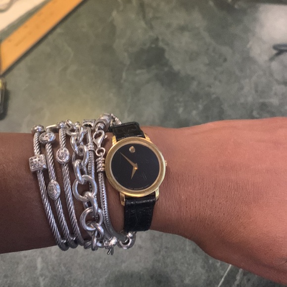 MOVADO MUSEUM CLASSIC LADIES WATCH - Picture 2 of 8